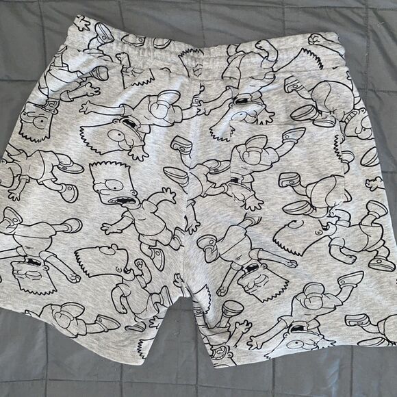 H&M Divided Bart Simpsons All Over Print Men's Fleece Shorts Gray & Black Large - Picture 5 of 6